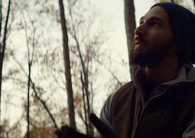 Creativity Creates a Scare in the Short Film, Ayuda