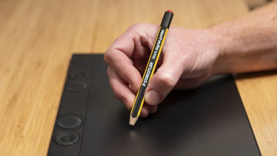 Intuos Pro STAEDTLER caneta Em uso