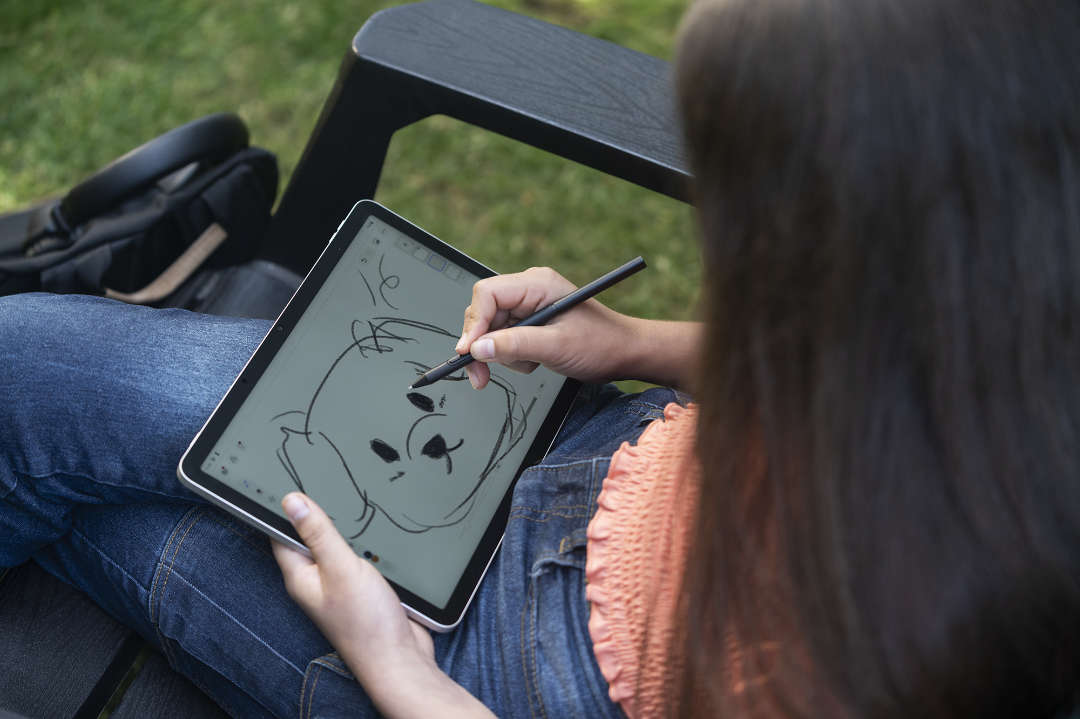 Wacom MovinkPad 11 all in on drawing tablet